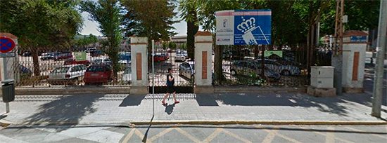 puerta-campus