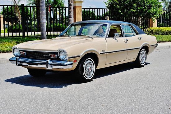 1973_Ford_Maverick_01