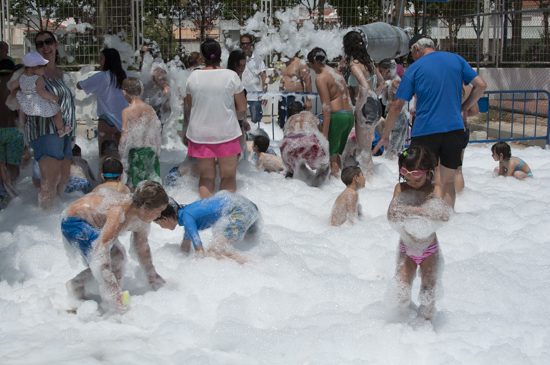 fiesta de la espuma los rosales 1