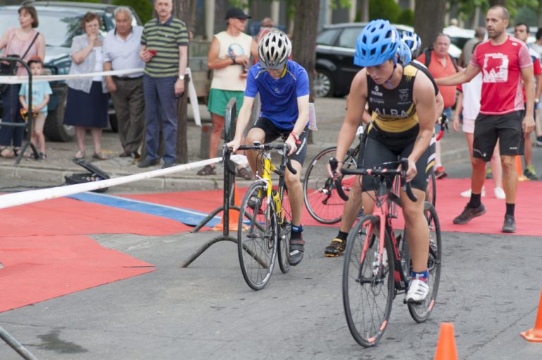 Atentos quienes vayan a viajar en tren: Aviso de corte de la Avenida de Europa por evento deportivo