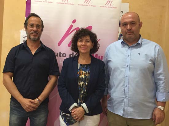 Carmen Pimienta con Luis Alberto Lara y Julian Diaz-Cano 2
