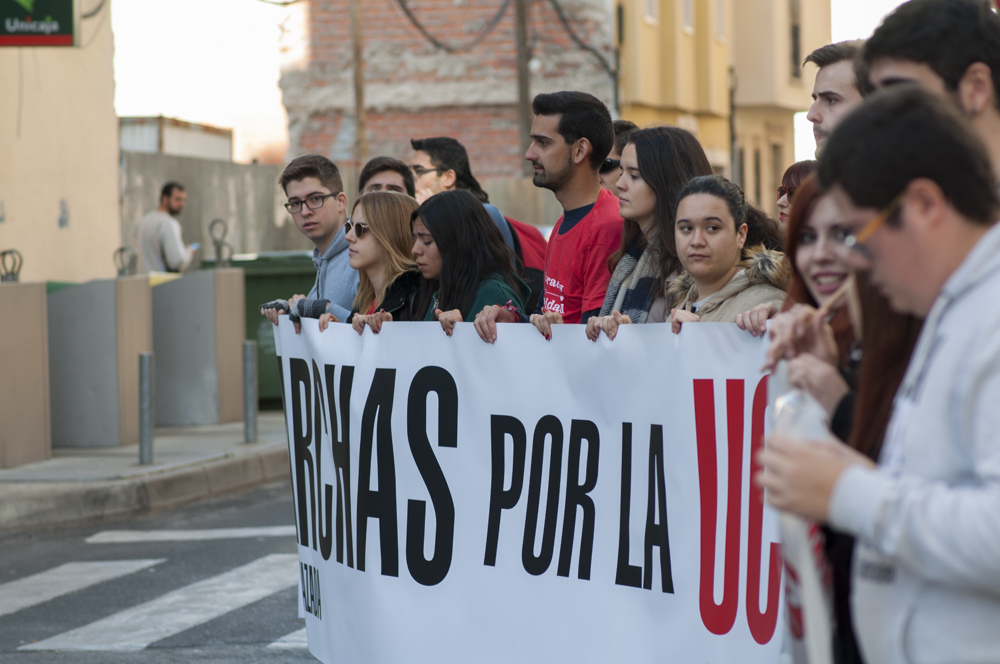 Más de un millar de personas se manifiestan en Ciudad Real para ...