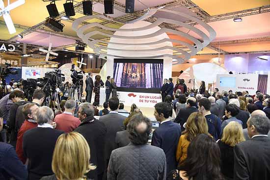 Fitur4