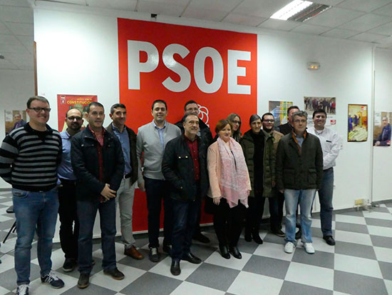 IMAGEN-DE-MARTA-CHACON-CON-SUS-COMPAÑEROS-DE-EJECUTIVA