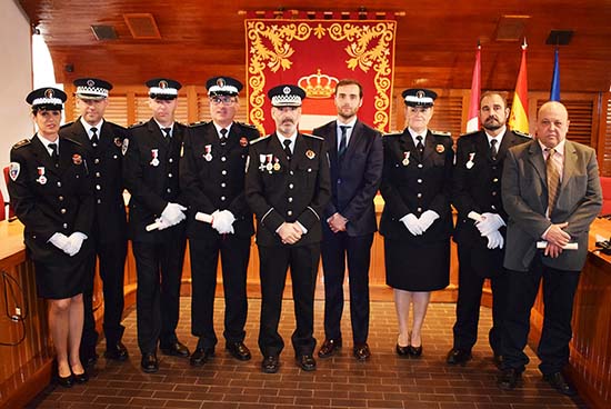 policias
