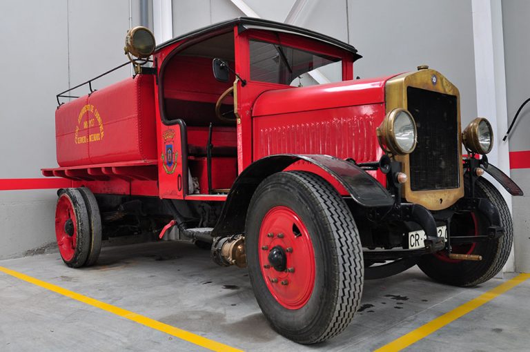 El mítico Zapatones, siempre dispuesto para la faena