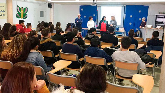 Carmen-Pimienta-en-taller-'Educar-para-prevenir'-1
