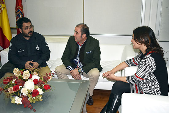 RECEPCION-CARPINTERO-2