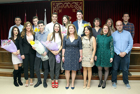 carrion-1-nuevos-reina-damas-y-zagales-con-corporacion