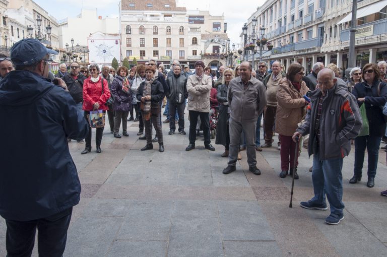 La Coordinadora en Defensa de las Pensiones denuncia que mientras el Gobierno “regala” dinero a quienes pueden ahorrar se lo niega los pensionistas