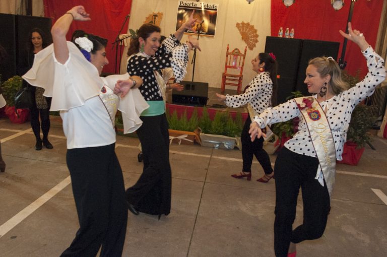 Primera noche de farolillos y sevillanas en la Feria de Abril de Ciudad Real