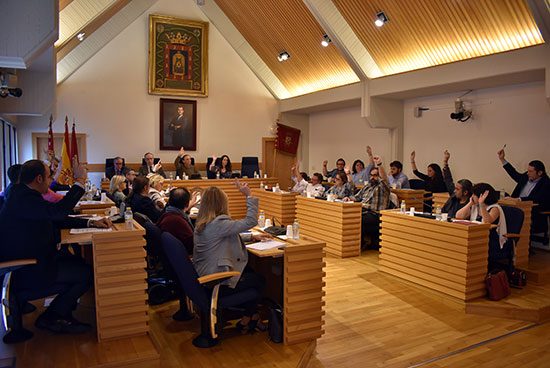 El Pleno del Ayuntamiento de Ciudad Real aprueba por unanimidad el dar ...
