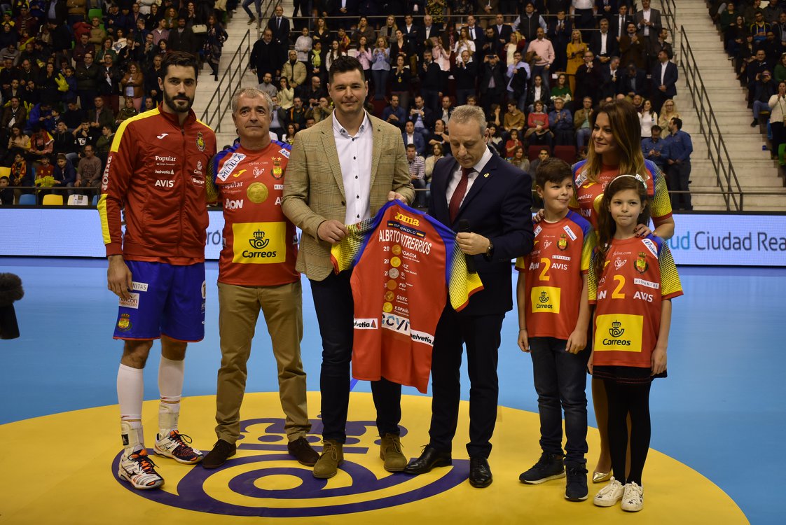 Ciudad Real: Fiesta ‘hispana’ en el Quijote Arena - MiCiudadReal.es ...