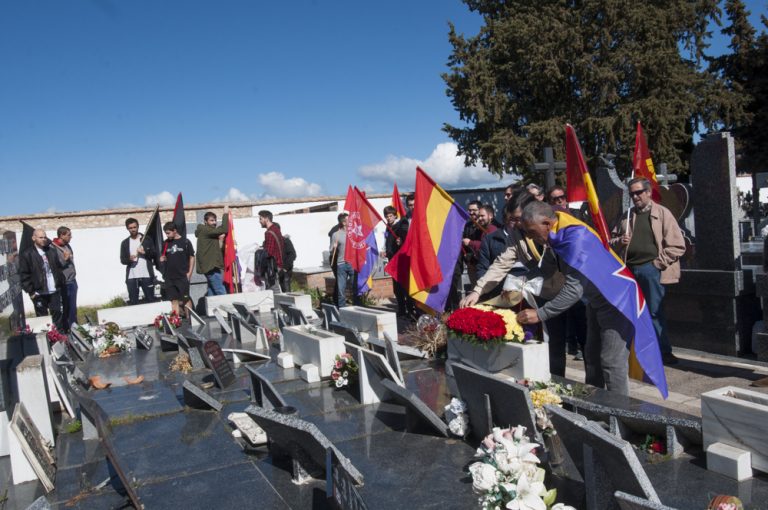Llamada a la unión de las “fuerzas populares” para alcanzar la tercera república, durante el homenaje a la resistencia antifascista