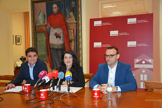 Isidro-Peña-(i),-Ana-Carretero-(c)-y-Jesús-David-Sánchez-de-Pablo-(d)