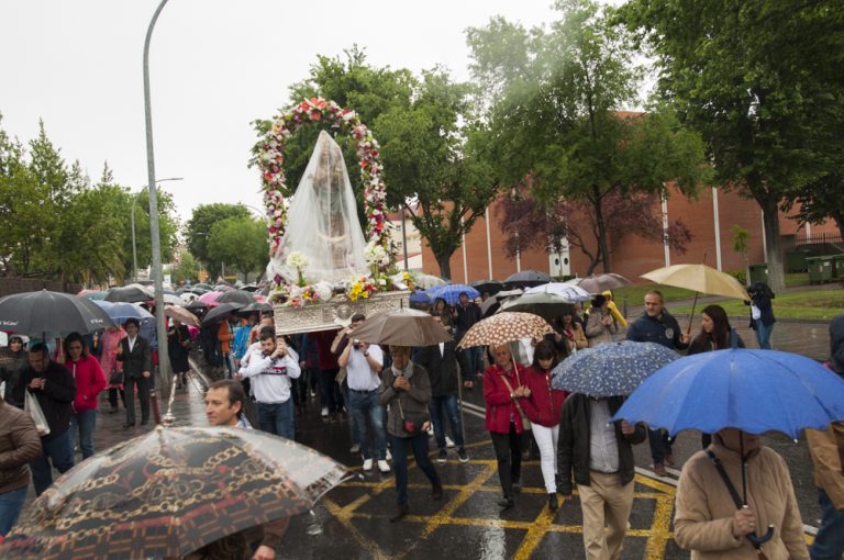 Romería de paraguas: Suspendido el traslado de la Virgen de Alarcos hasta la ermita