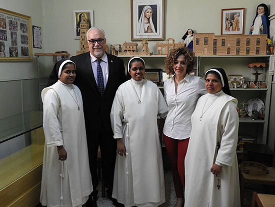 Visita-de-despedida-a-monjas-de-clausura-13-6-2018-(3)