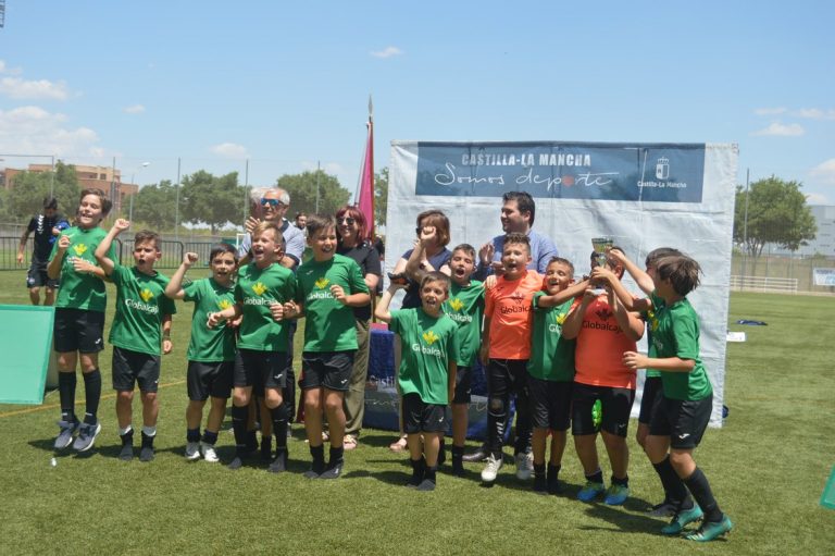 El Calvo Sotelo se lleva el trofeo del V Benjamín de Fútbol-8 en una final puertollanera