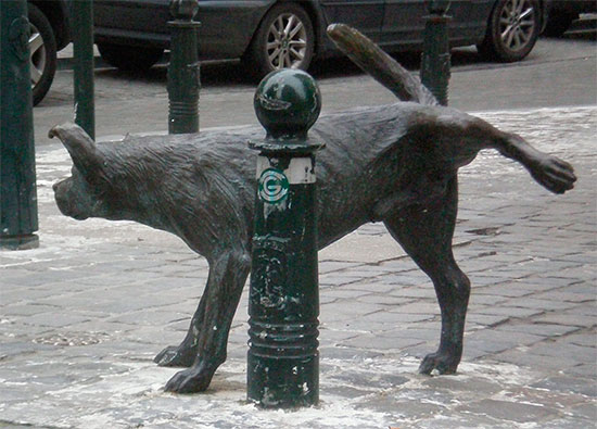 Zinneke Pis, el perro meón de Bruselas