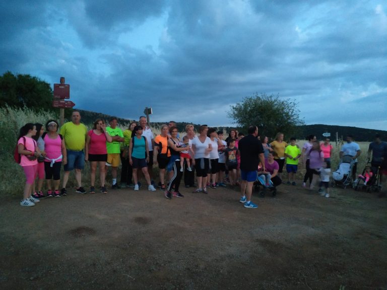 Vecinos de Valverde celebran la noche de los volcanes