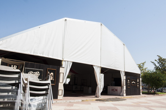 Ciudad Real: Tener que pagar una consumición para acceder a la caseta del recinto ferial genera controversia