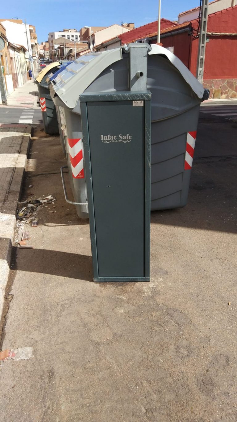 Puertollano: Localizan un armero robado junto a unos contenedores de la calle Aprisco