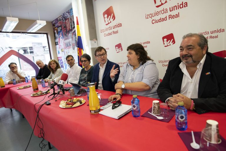 IU se ve como fuerza “hegemónica” en el espacio de confluencia y considera que debe liderarlo