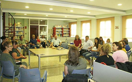 Imagen de una de las reuniones del Club de Lectura de Argamasilla de Calatrava