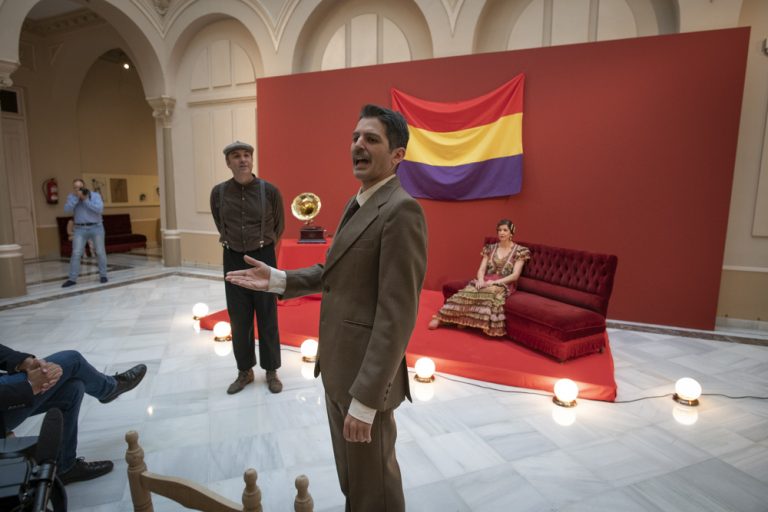 Francisco Franco, Ángel Andrade, José Cendrero o Sebastián Rebollar reviven la historia del Palacio de la Diputación