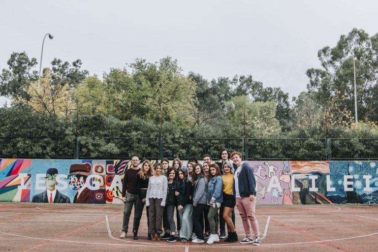 Puertollano: El bello grafiti pop de los alumnos del IES Galileo Galilei