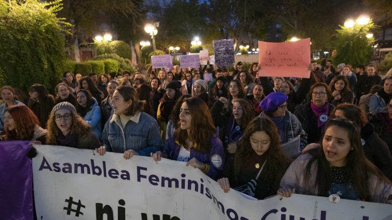 Ciudad Real: Colectivos feministas exigen dignidad para las mujeres, a las que la sociedad “pone en entredicho y no protege”