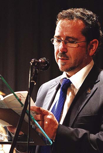 Luis Díaz-Cacho coordinador de los encuentros de poetas