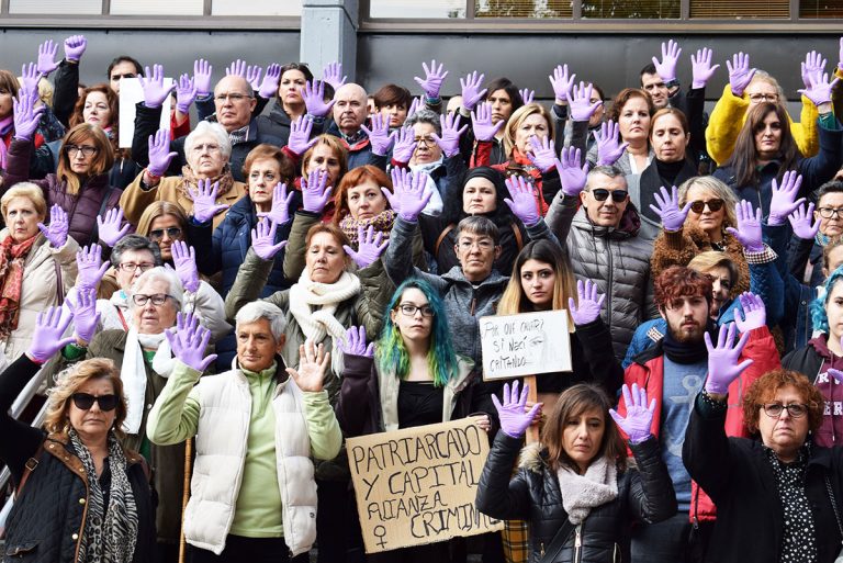 Puertollano alza su voz contra la violencia de género