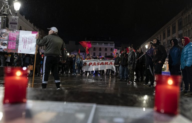Una manifestación antifascista recorre el 20N las calles de Ciudad Real al grito de “no pasarán”