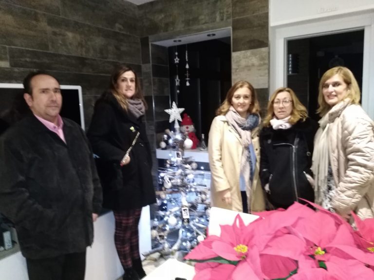 Villancicos y adornos navideños en Las Casas