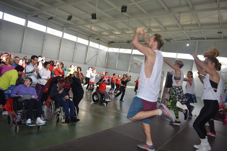 Zumba solidario a beneficio de la asociación Lantana