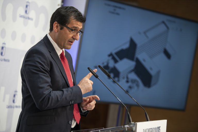 Caballero se compromete a dar vida a los inmuebles que la Junta deje libres cuando funcione la Ciudad Administrativa en el Carmen