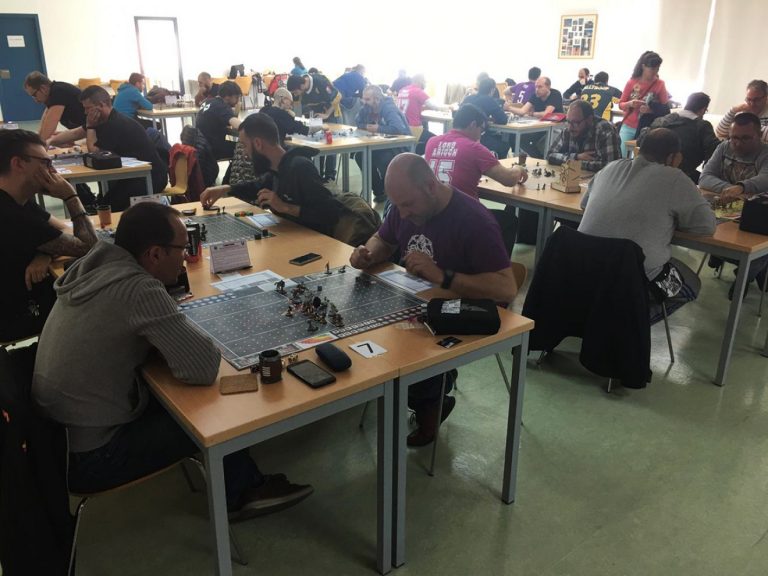 Puertollano: Cuarenta jugadores de seis provincias se enfrentaron en el I Torneo Miner Bowl