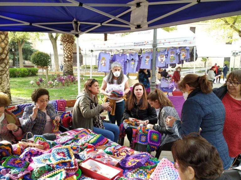 Ciudad Real: Continúa la brega para cubrir el templete del Prado