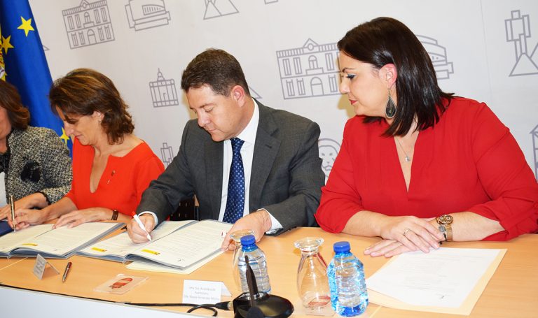 La Junta Electoral prohíbe un acto previsto el lunes en Puertollano con la ministra de Transición Ecológica y Page