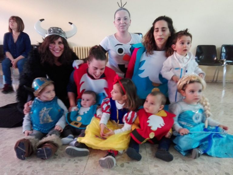 Valverde disfruta con el concurso de disfraces infantil