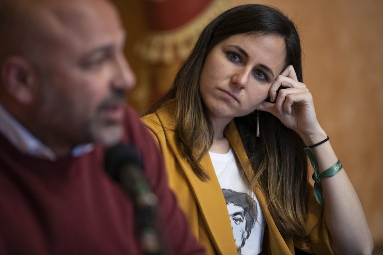 Una transición energética “pilotada” por Unidas Podemos y no por multinacionales “contaminantes” para generar “empleos de calidad”