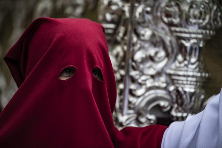 La Conferencia Episcopal Española llama a suprimir las procesiones «de este tiempo» en toda España