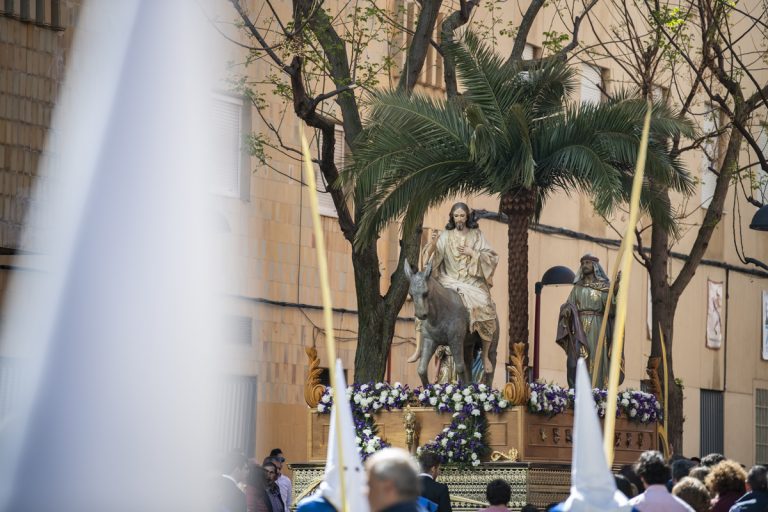 La Hermandad de Las Palmas saldrá en procesión el 5 de octubre para conmemorar su 75 aniversario