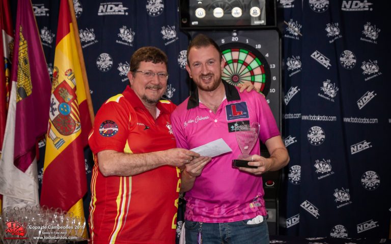 El puertollanero Salvador Cabrera triunfa en el campeonato de dardos electrónicos de Bullshooter Dart Federation