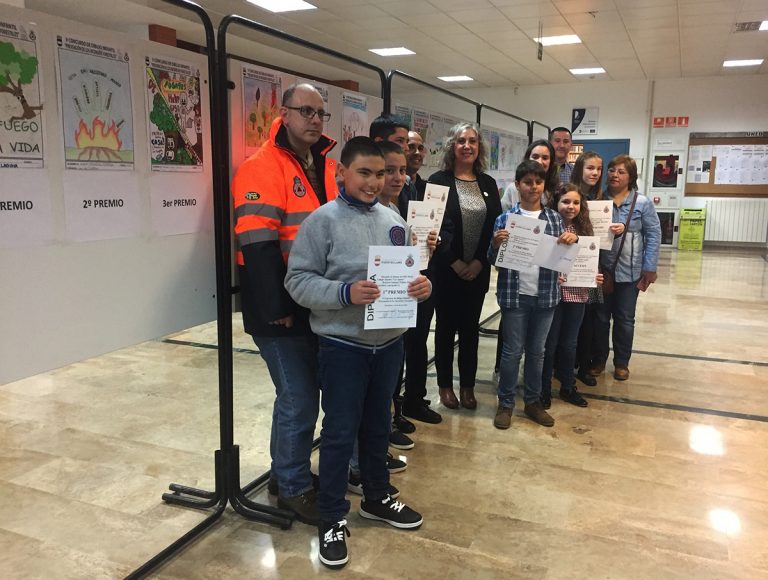 Puertollano: “El fuego quema vida”, el dibujo de siete alumnos de Aspades-La Laguna que será el cartel de la campaña preventiva de incendios