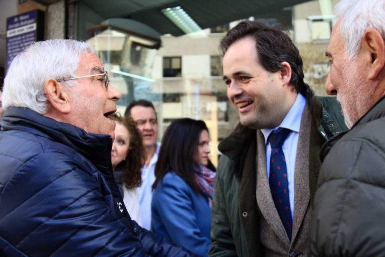 Núñez apuesta por revisar el proyecto del nuevo hospital de Puertollano y derivar a las empresas parte de los planes de empleo