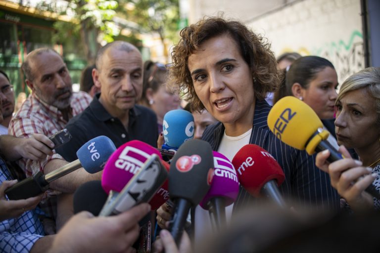 Montserrat cree que el bloqueo a Iceta es para ocultar el «coqueteo» de Sánchez y Borrell con independentistas