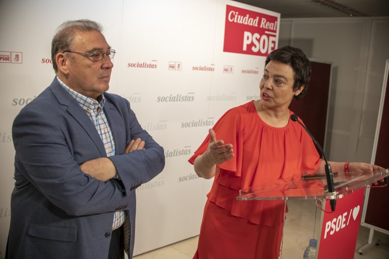 Zamora invita a negociar a Ciudadanos y le pide que no entre en un tripartito con la «extrema derecha» que aislaría a Ciudad Real