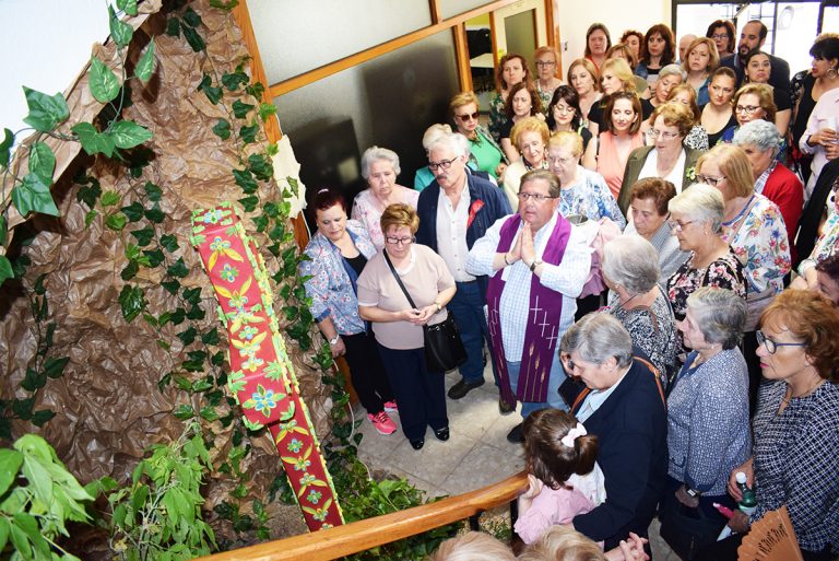 Puertollano: La leyenda del enebro en la Cruz de Mayo de Santa Ana
